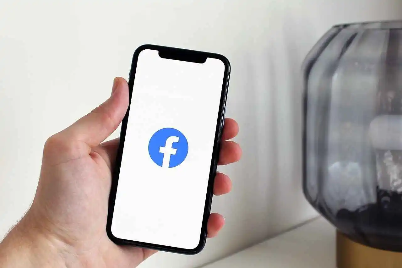 Mastering B2B Targeting on Facebook: Strategies for Success
