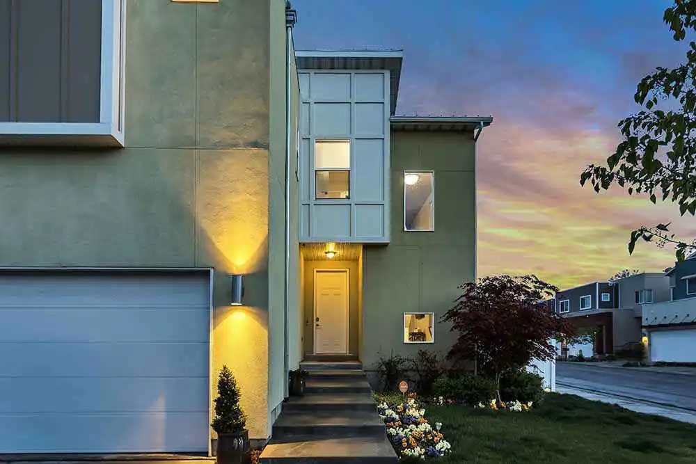 Mastering the Art of Creating Real Estate Video Content